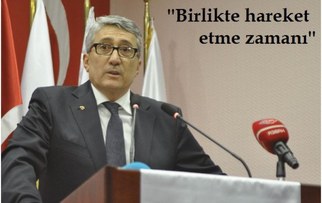 ``Parti rozetlerini çıkartıp birlikte hareket etme zamanı``