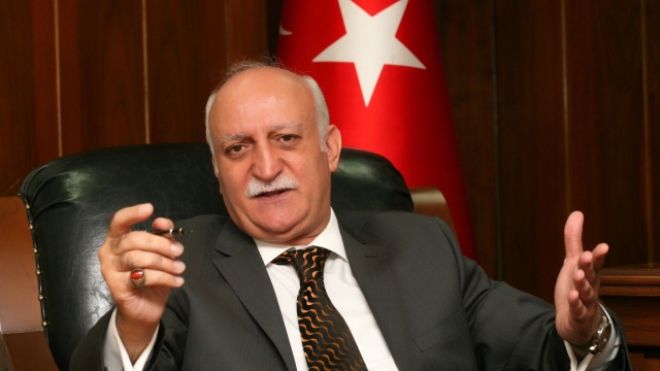 TZOB Genel Başkanı Bayraktar ``Büyükşehirler çiftçiye sahip çıkmalı`` 