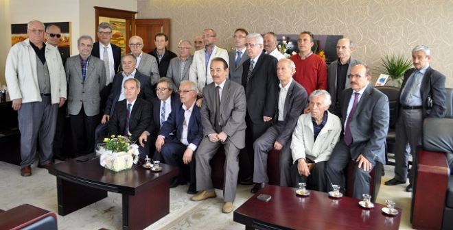 Demokratlar başarı diledi
