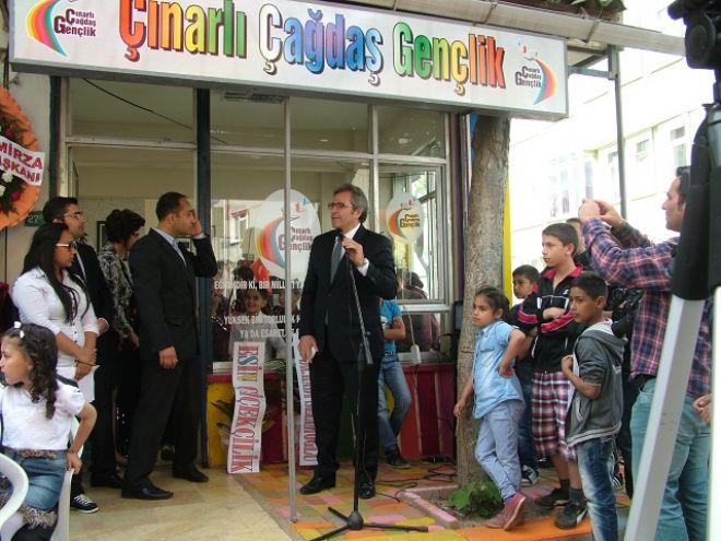 Çınarlı Çağdaş Gençlik Açıldı