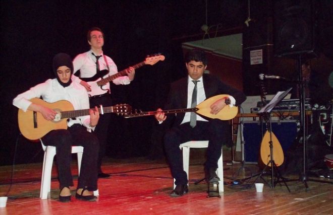 TÜRKÜ GECESİ