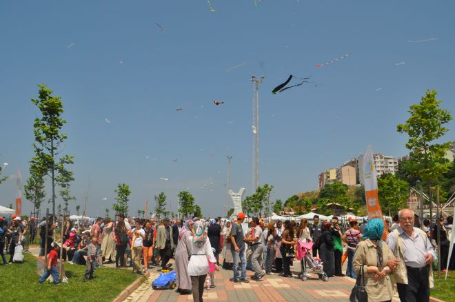 KARNAVAL GİBİ