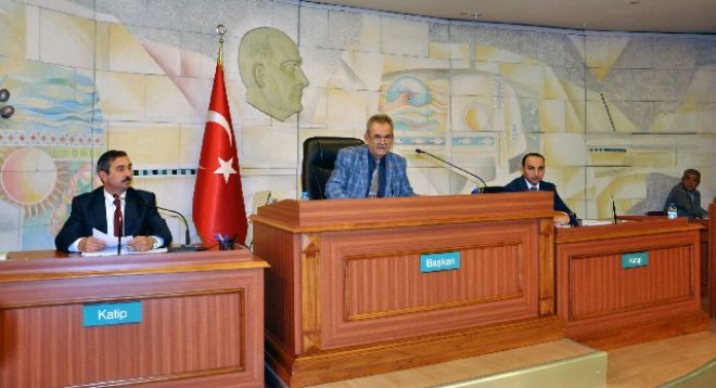ÖZKOCA;  BU RANT, YALAN ÜZERİNE KURULU SİYASİ BİR RANTTIR. 