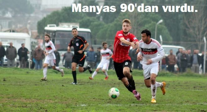 Manyas, Burhaniye`yi zirveden koparttı. 1-0