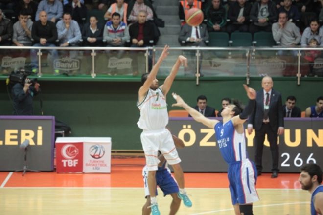 BASKETBOL HEYECANI HIZ KESMİYOR