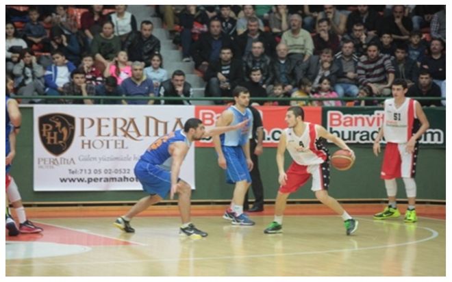 KIRMIZI EVİNDE BURSASPOR