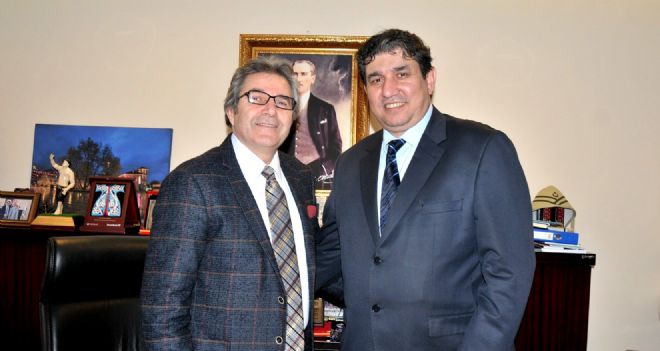 Ahmet İzgi, ayağının tozu ile Mirza`ya geldi.
