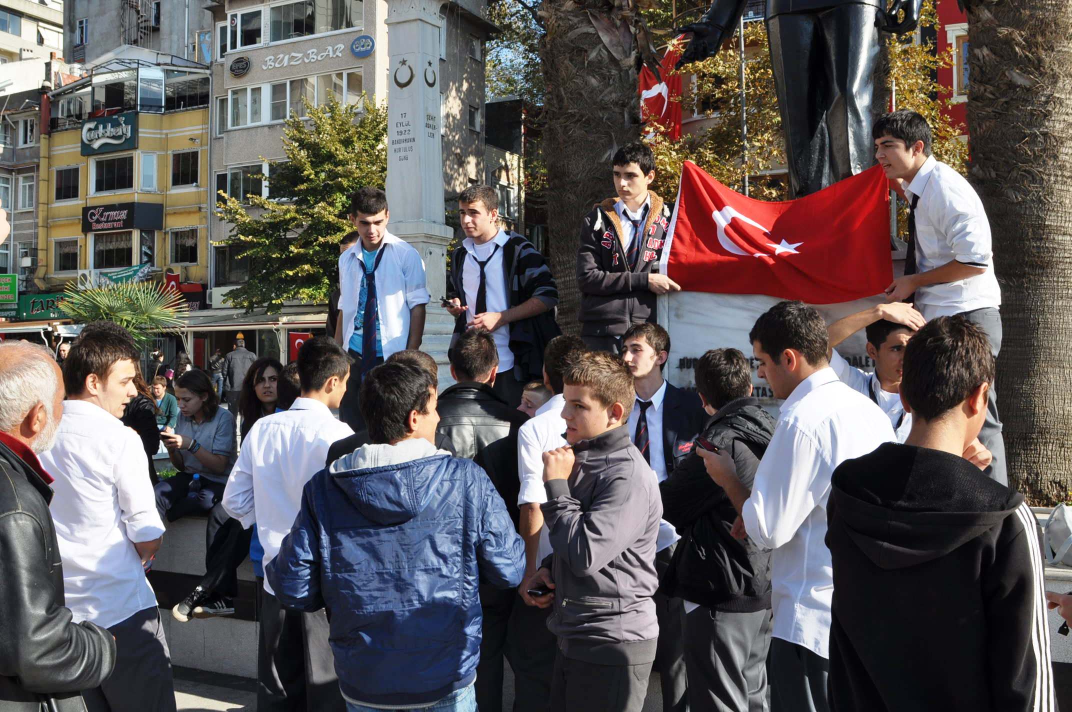 Terör Hem can yakıyor, hemde ülke ekonomisininin belini kırıyor