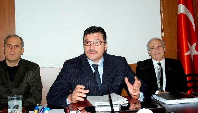 CHP Erdek İlçe Başkanı Hüseyin Sarı:
			“Erdek Belediyesi, kötü yönetiliyor”
