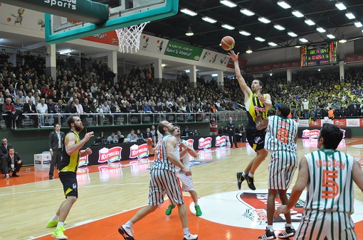 Banvit potada rakip tanımıyor.